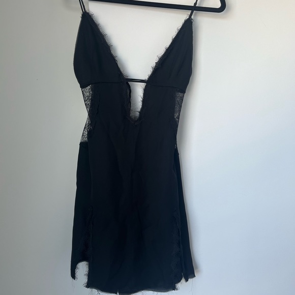 NWT ARE YOU AM I Zylle Dress Black - Picture 6 of 14